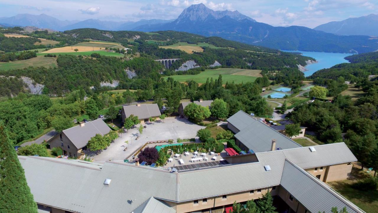 Club Vacances Bleues Les Horizons Du Lac Chorges Exterior photo